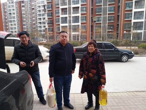 调整大小 边小玉3.jpg